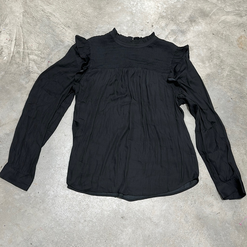 Loft Brand Black Polyester Super Soft Button Closure Back Size L P54 Loft Brand Black Polyester Super Soft Button Closure Back Size L P54